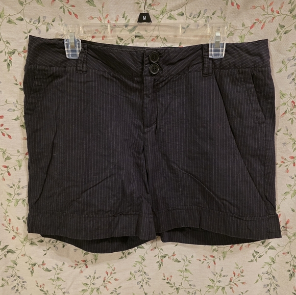Denim and Plaid Women's Shorts Collection - Picture 2 of 16